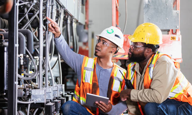 Best Electrical Contractors for Businesses  in Elwood, NY